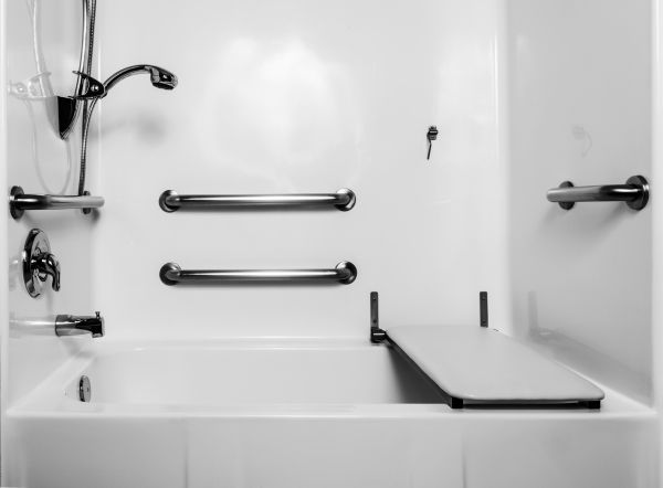 Accessible Tub Installation in Perrysburg